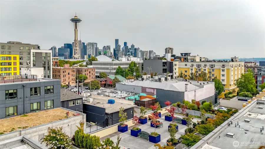 17 W Mercer Street #301, Seattle, WA 98119 - #3