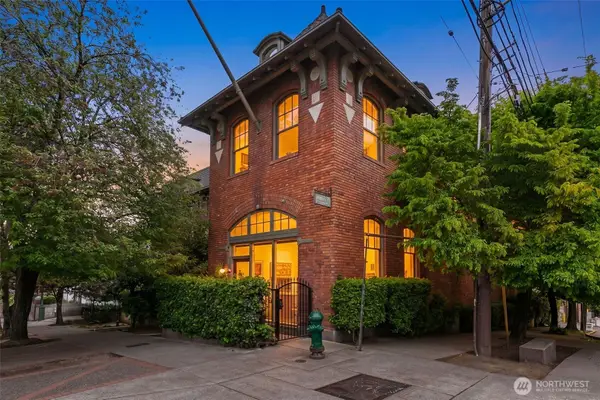 1406 Harvard Avenue #10, Seattle, WA 98122