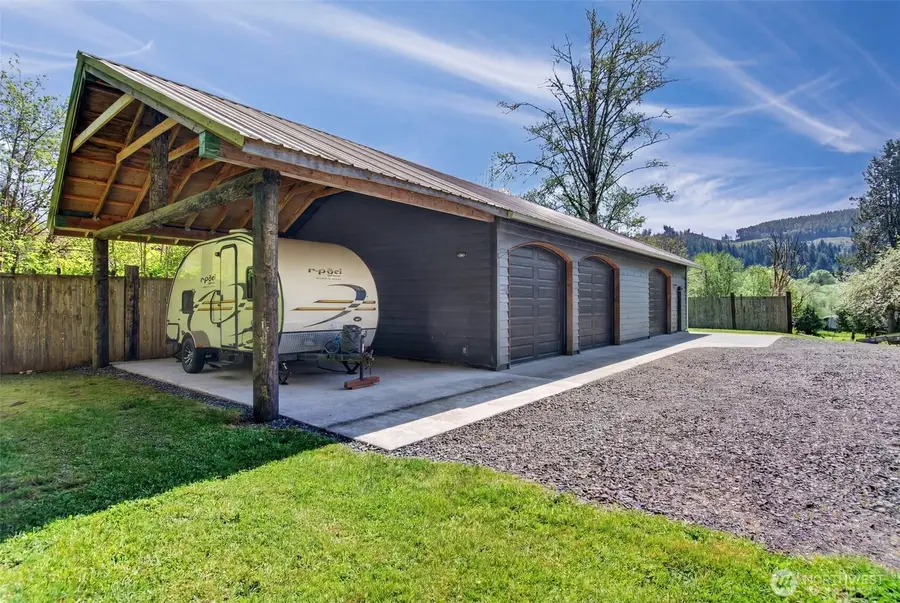 865 E Valley Road, Skamokawa, WA 98647 - #2