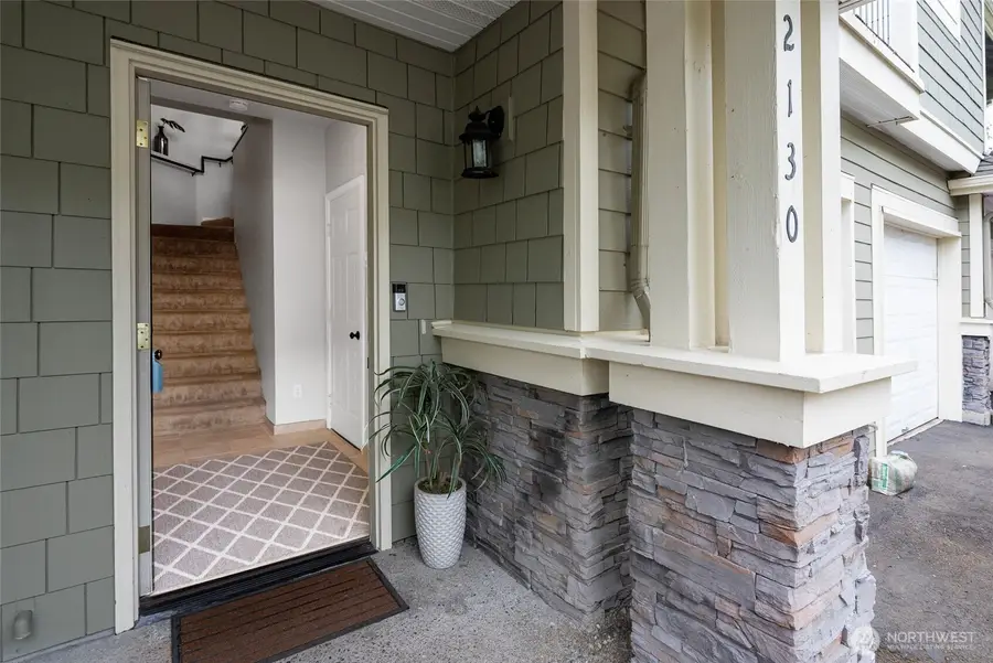 2130 Newport Way Nw #7-4, Issaquah, WA 98027 - #3