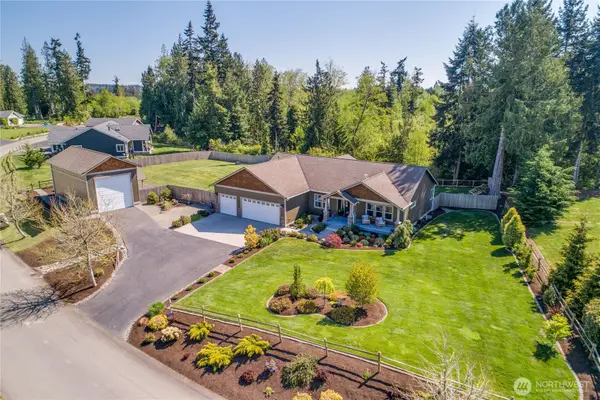 38603 Benchmark Avenue Ne, Hansville, WA 98340