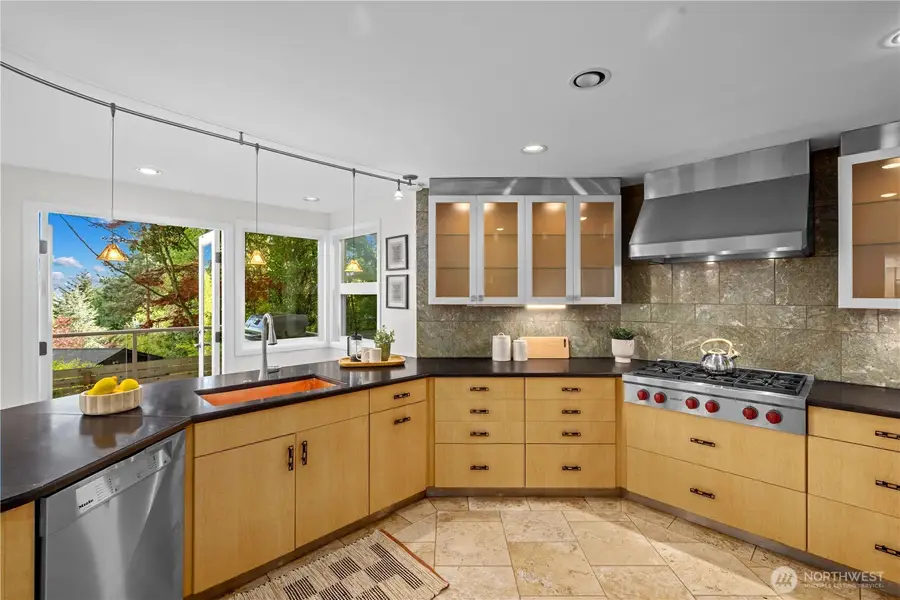 4290 Shoreclub Drive, Mercer Island, WA 98040 - #3