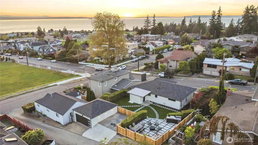 812 Main Street, Edmonds, WA 98020 - #2