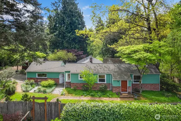 4423 NE 178th Street, Lake Forest Park, WA 98155