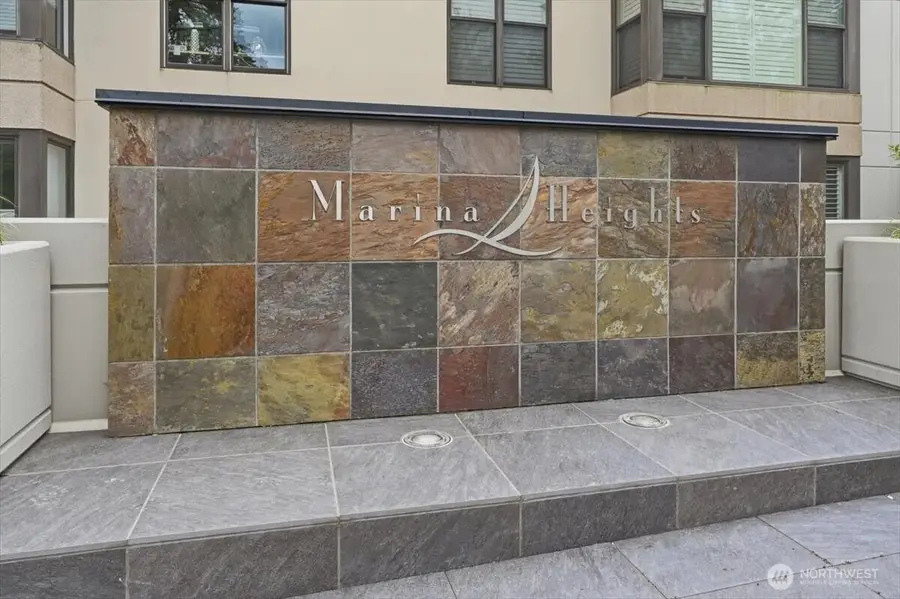 129 3rd Avenue #404, Kirkland, WA 98033 - #2