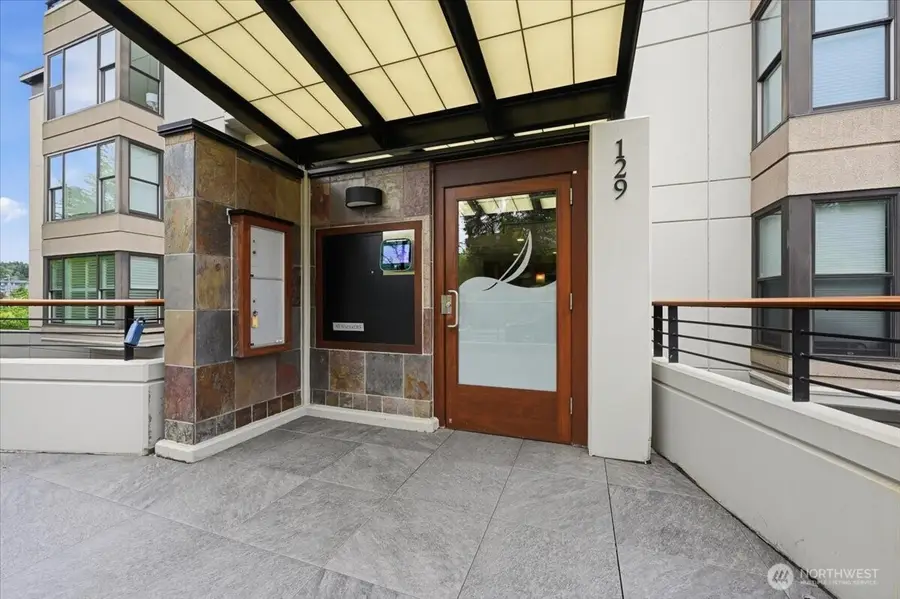 129 3rd Avenue #404, Kirkland, WA 98033 - #3