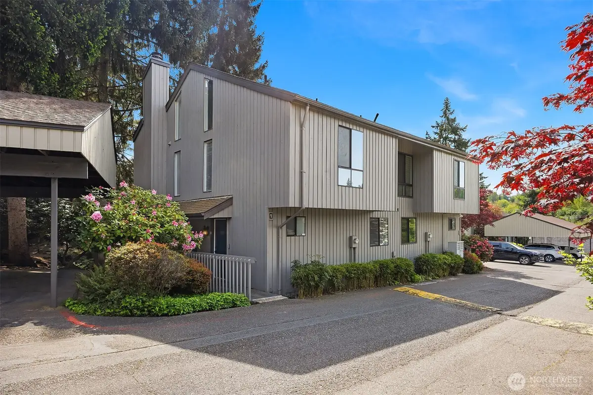 3428 108th Place Ne, Bellevue, WA 98004 - #1