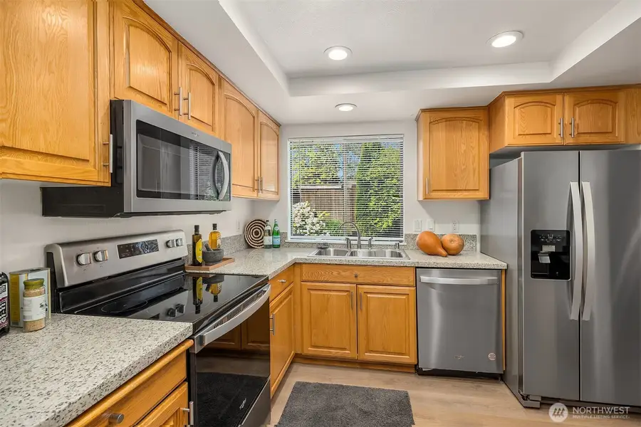 3428 108th Place Ne, Bellevue, WA 98004 - #2