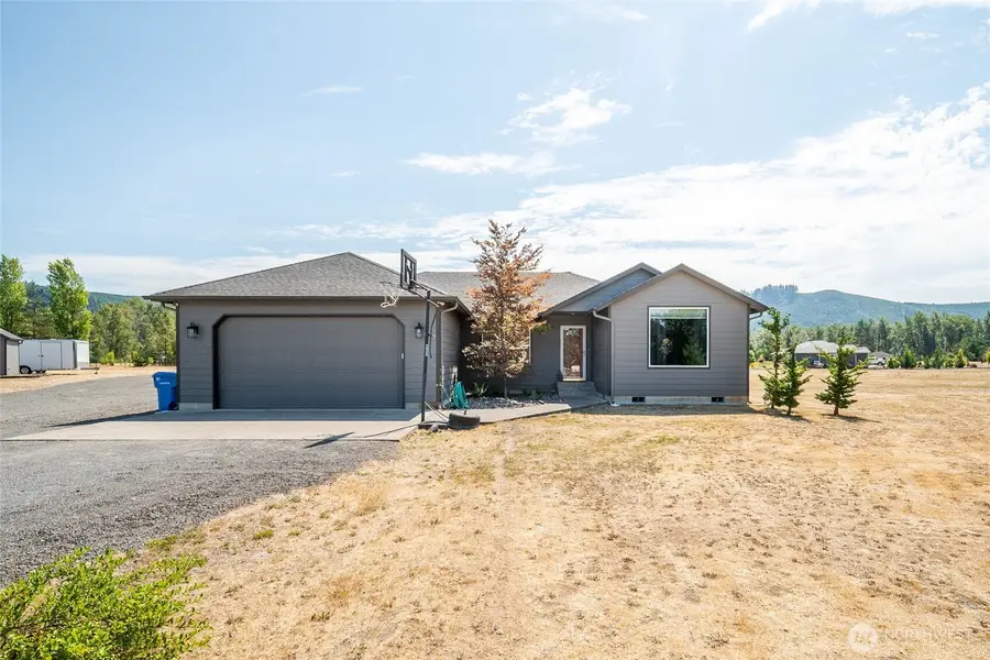 195 Bay Point Drive, Castle Rock, WA 98611 - #2