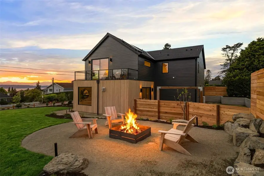 18638 2nd Avenue Sw, Normandy Park, WA 98166 - #2