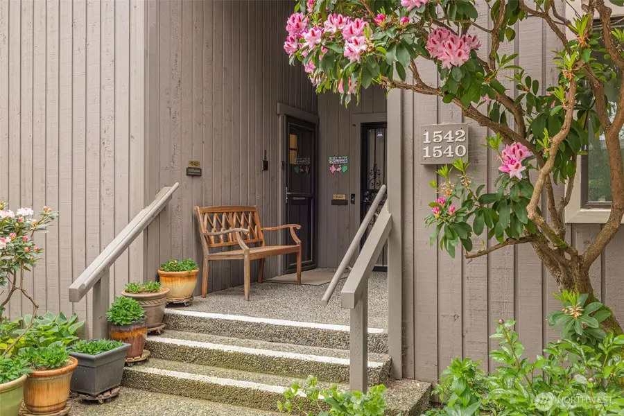 1542 NE 140th Street #E6, Seattle, WA 98125 - #2