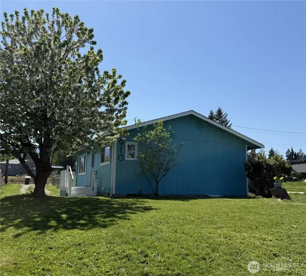910 W 16th Street, Port Angeles, WA 98363