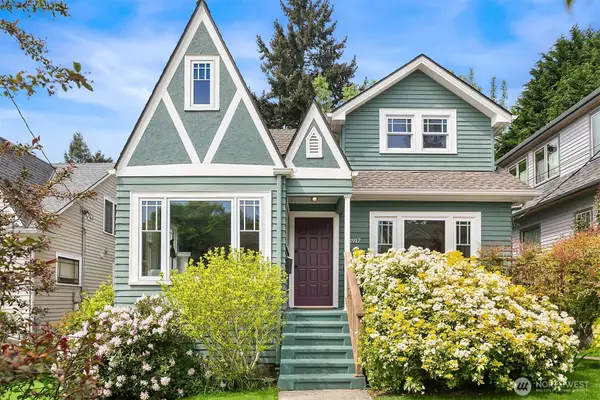 3917 Interlake Avenue N, Seattle, WA 98103