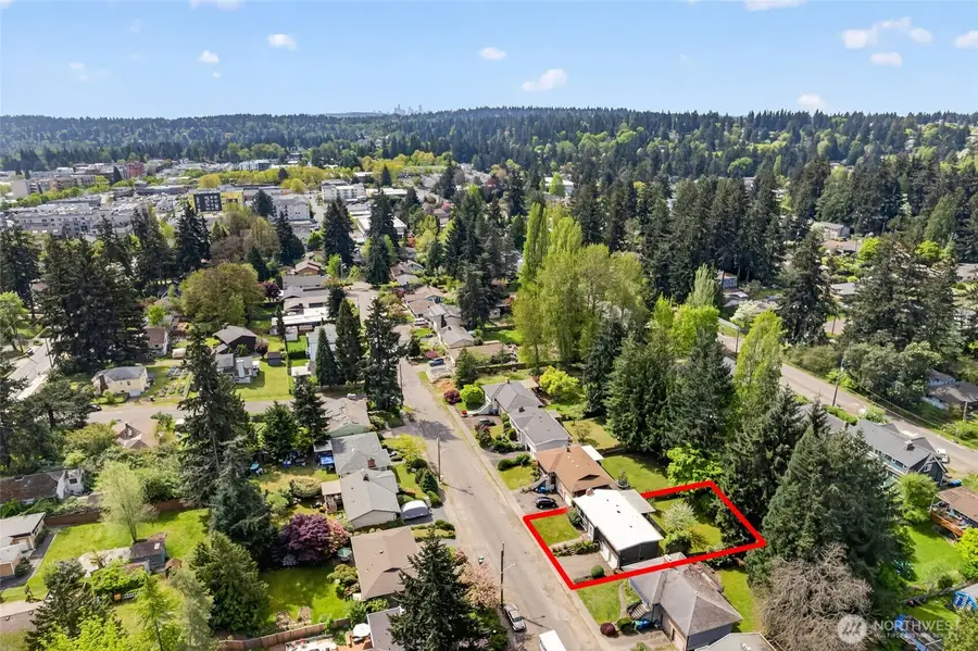 13321 28th Avenue Ne, Seattle, WA 98125 - #2