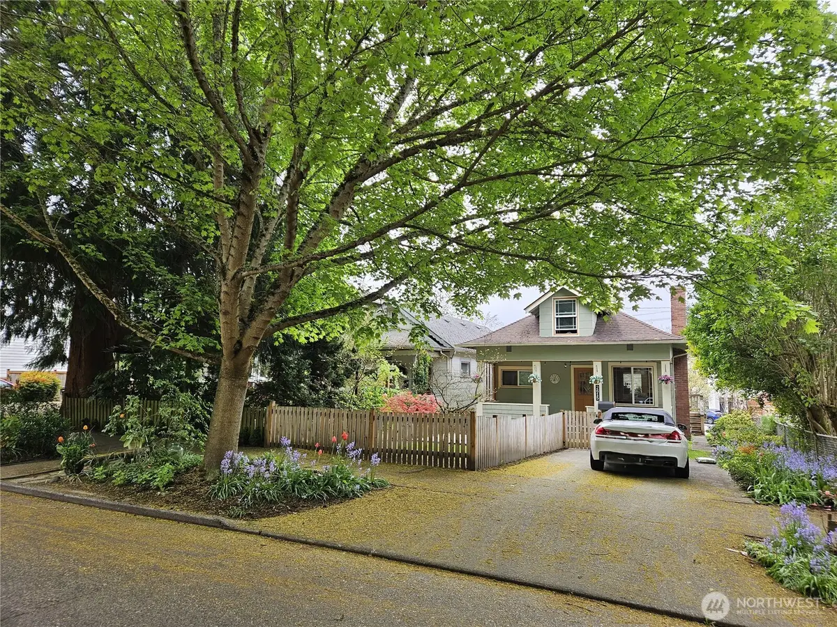 2615 47th Avenue Sw, Seattle, WA 98116 - #1