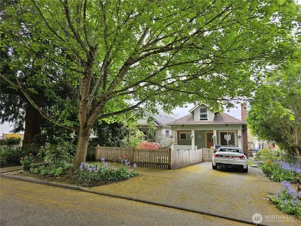 2615 47th Avenue Sw, Seattle, WA 98116