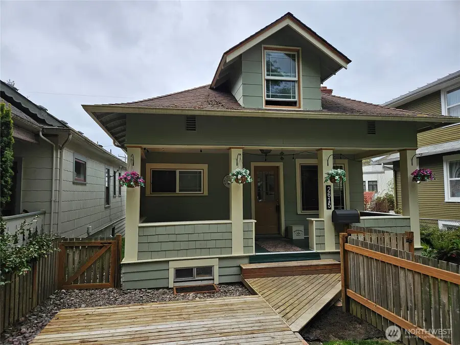 2615 47th Avenue Sw, Seattle, WA 98116 - #3