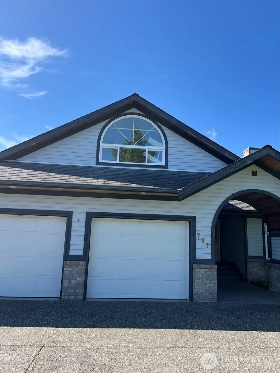 707 B Street, Blaine, WA 98230 - #2