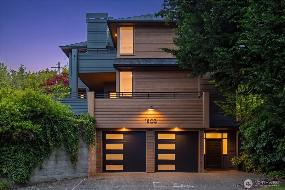 1803 Bigelow Avenue N, Seattle, WA 98109 - #1