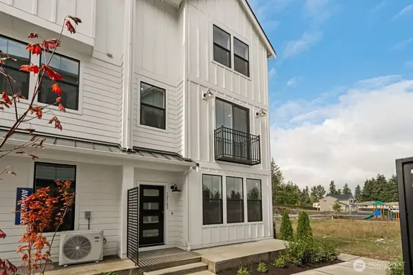 12051 127th Avenue Ct E, Puyallup, WA 98374
