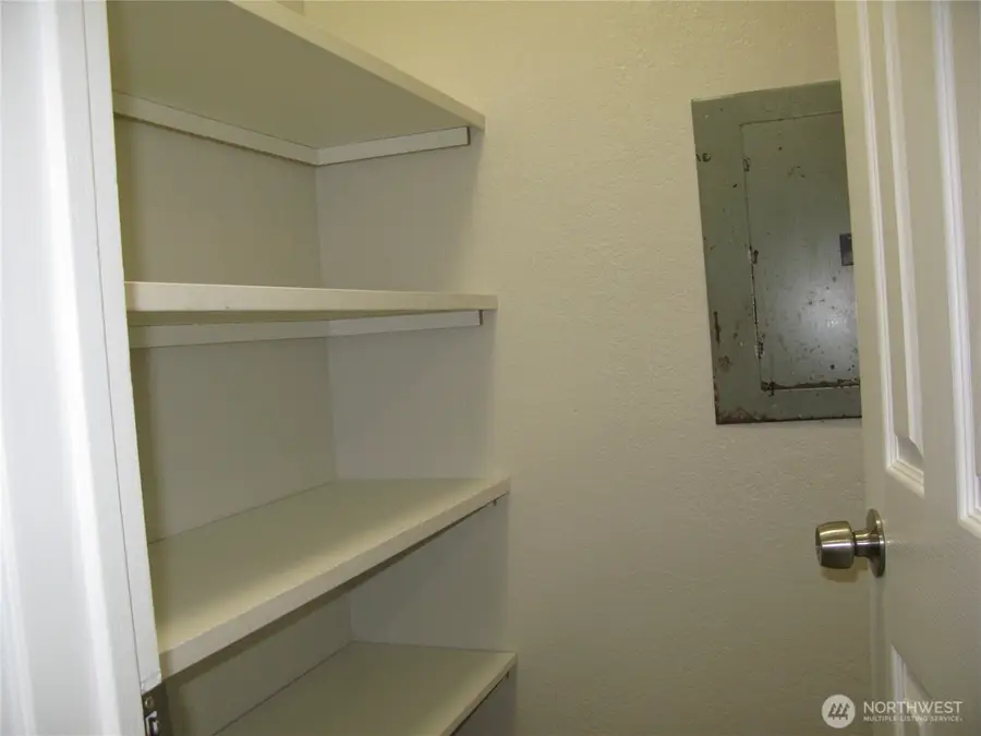 710 10th St Nw Ne #D, Auburn, WA 98002 - #3