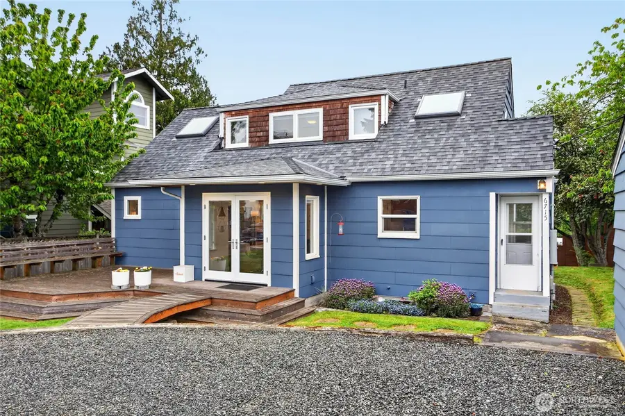6715 35th Avenue Sw, Seattle, WA 98126 - #2