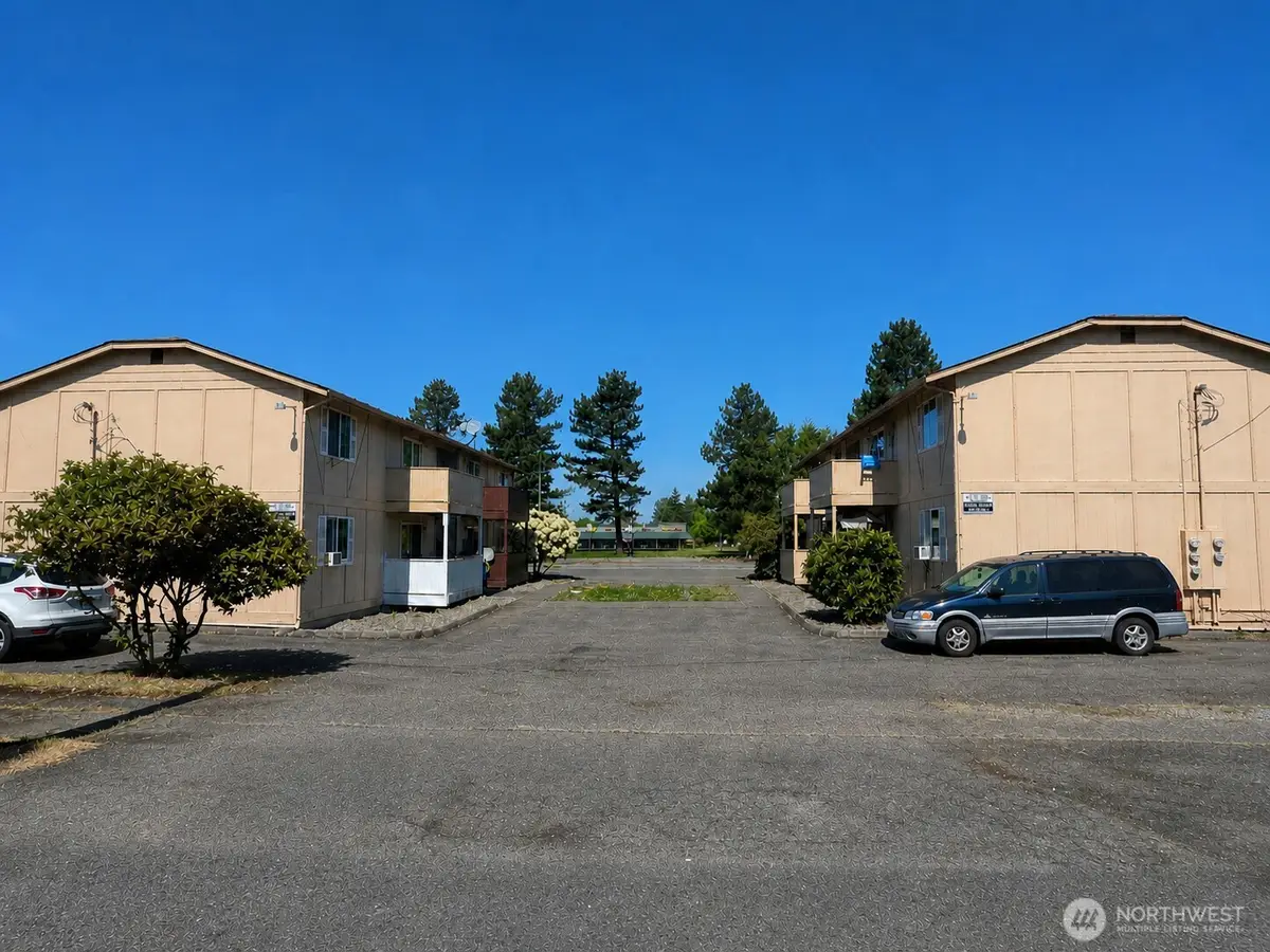 470 S River Avenue, Buckley, WA 98321 - #1