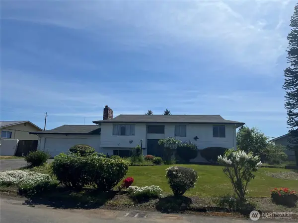 10716 102nd Street Sw, Tacoma, WA 98498