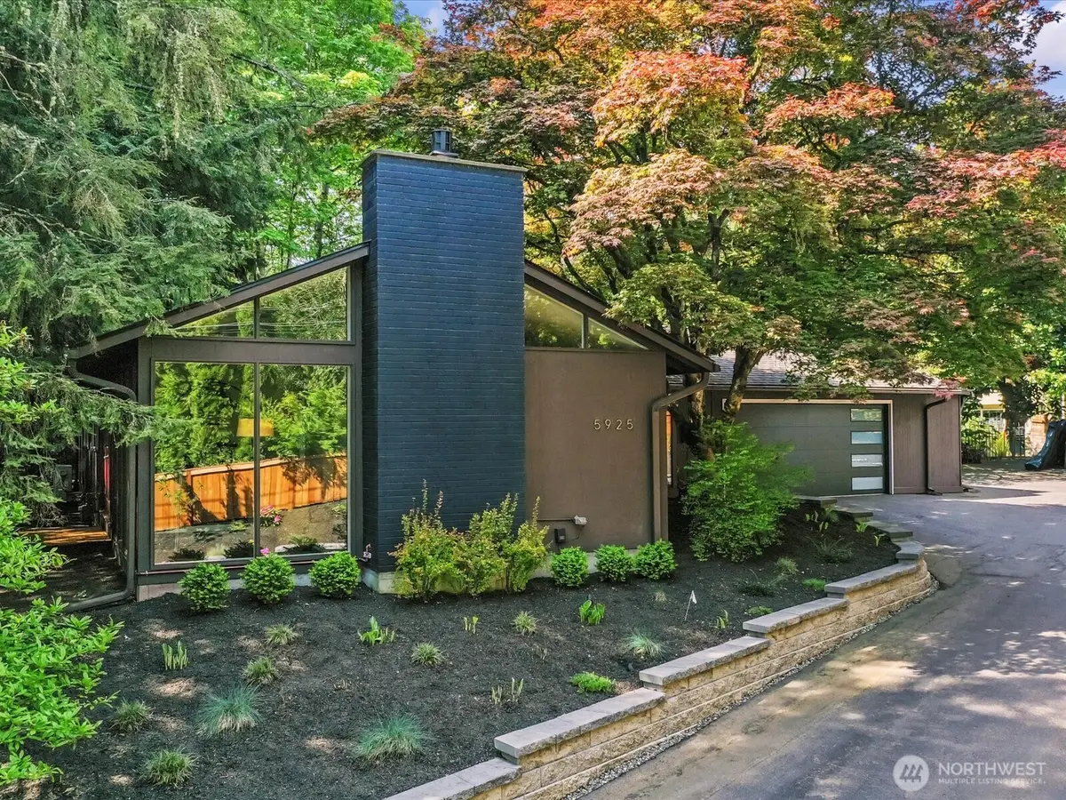 5925 NE 202nd Lane, Kenmore, WA 98208 - #1