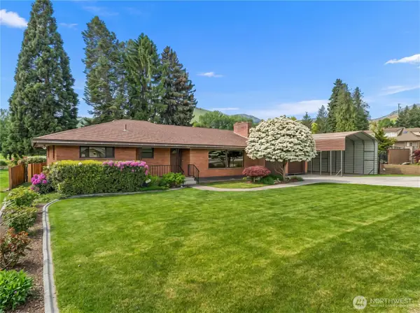 1909 Springwater Avenue, Wenatchee, WA 98801