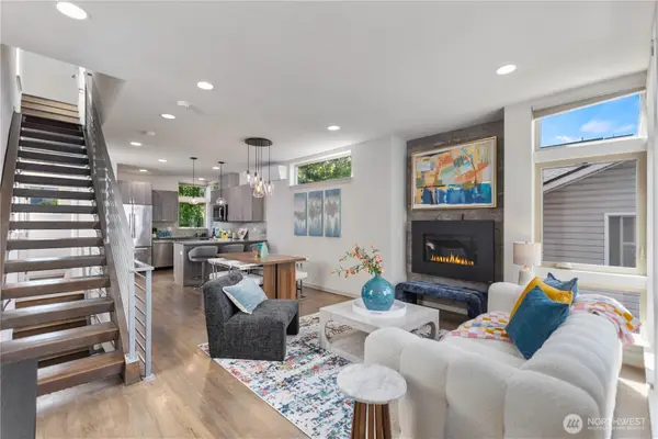 2227 NW 60th Street #B, Seattle, WA 98107