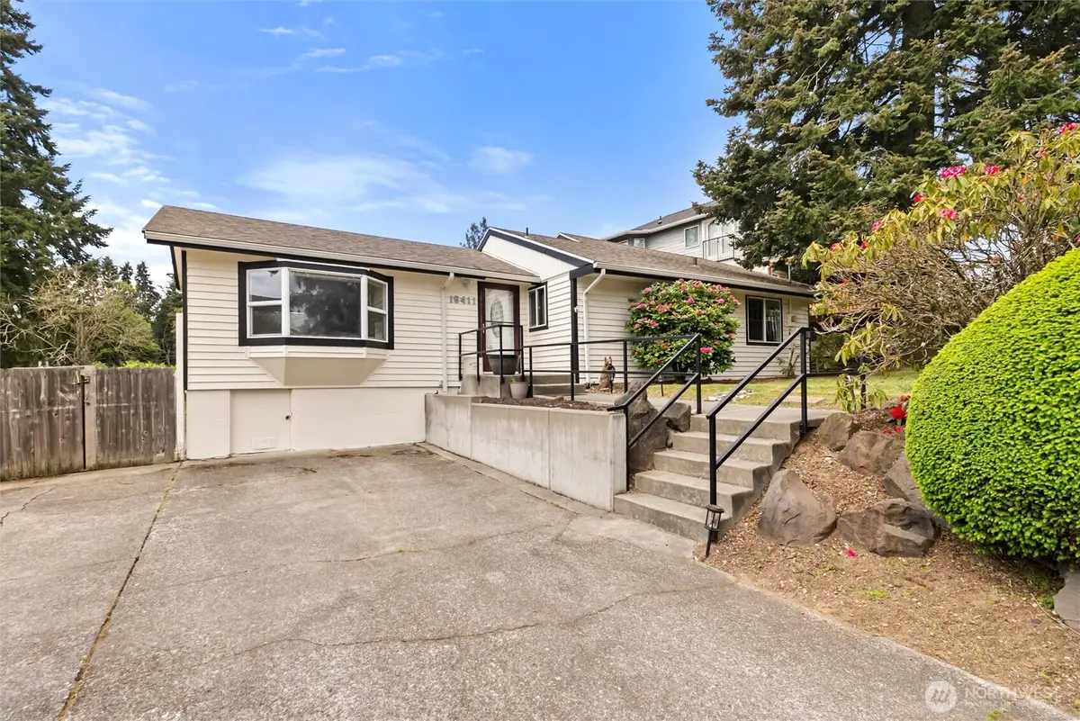 16411 10th Avenue Sw, Burien, WA 98166 - #1