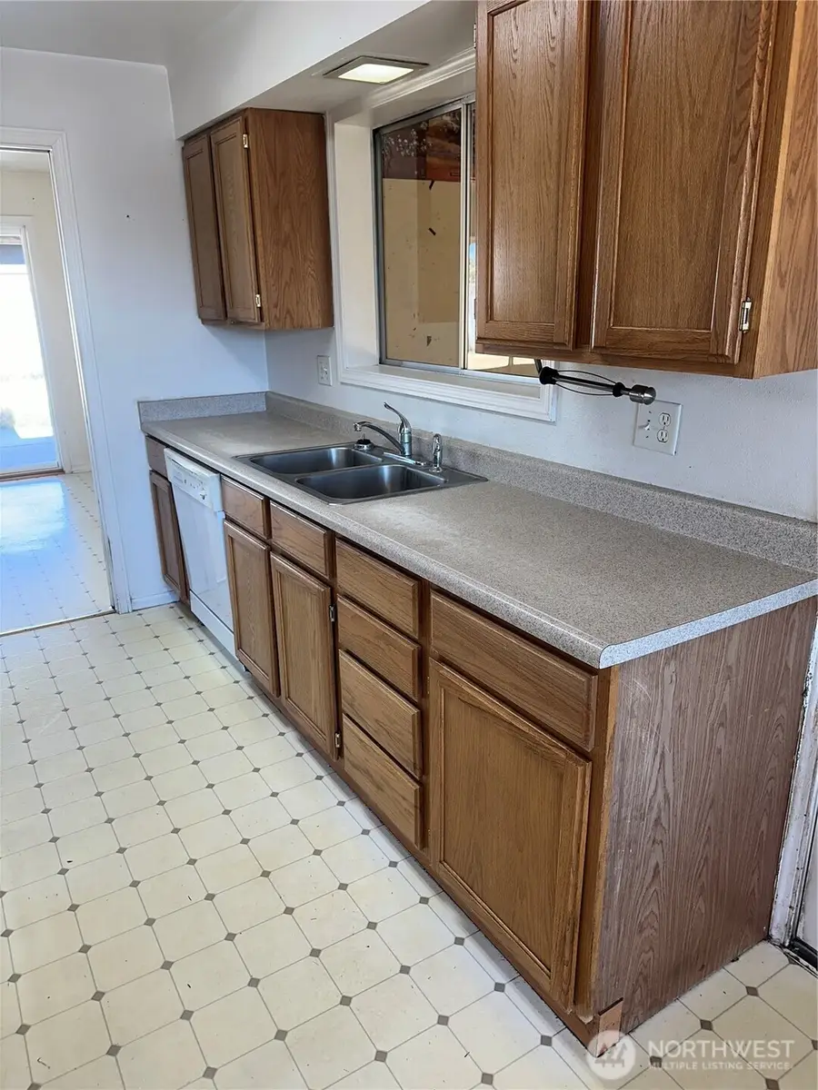 204 March Street, Moses Lake, WA 98837 - #2