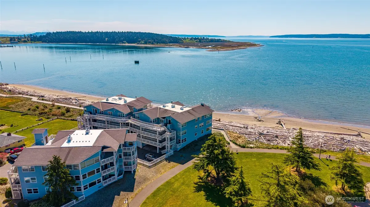 651 SE Bayshore Drive #E102, Oak Harbor, WA 98277 - #1