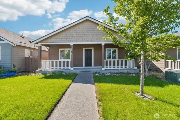 18816 105th Lane E, Puyallup, WA 98374