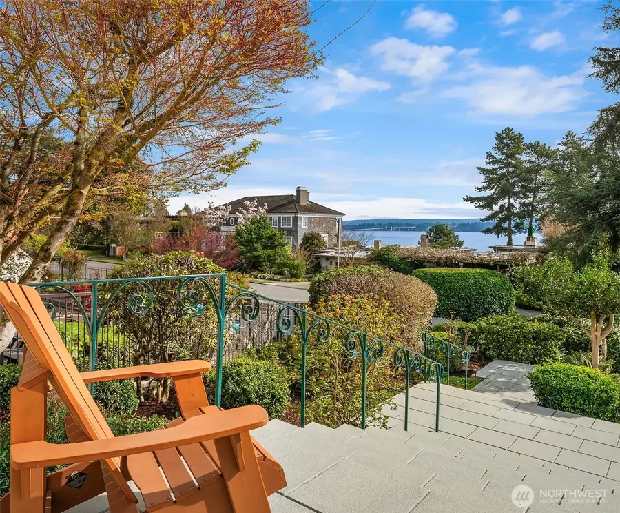 453 Mcgilvra Boulevard E, Seattle, WA 98112 - #2