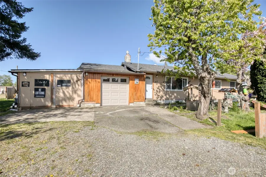 317 N Maple Street, Aberdeen, WA 98520 - #2
