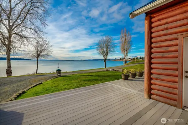 2176 Montfort Avenue, Blaine, WA 98230
