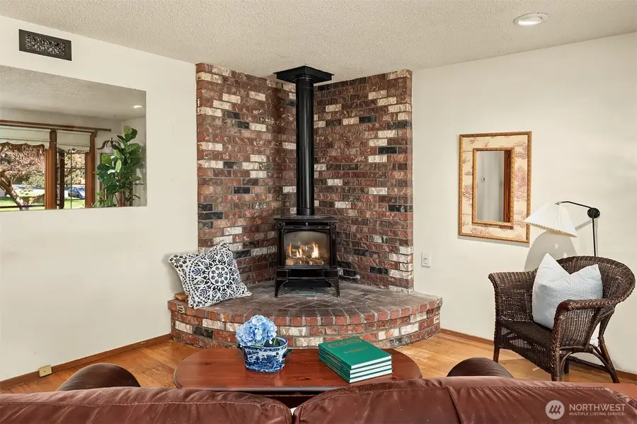 1260 168th Avenue Ne, Bellevue, WA 98008 - #3