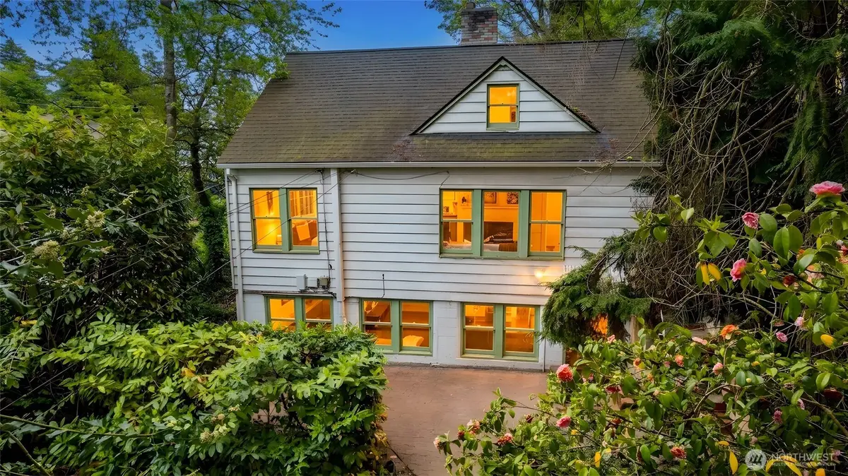 3915 S Brandon St, Seattle, WA 98118 - #1