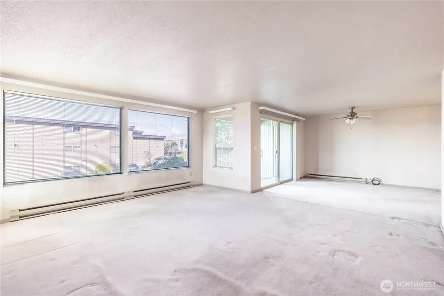 813 S 227th Place, Des Moines, WA 98198 - #3
