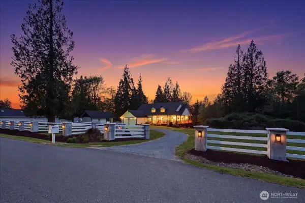 12811 Kapowsin Highlands Drive E, Graham, WA 98338