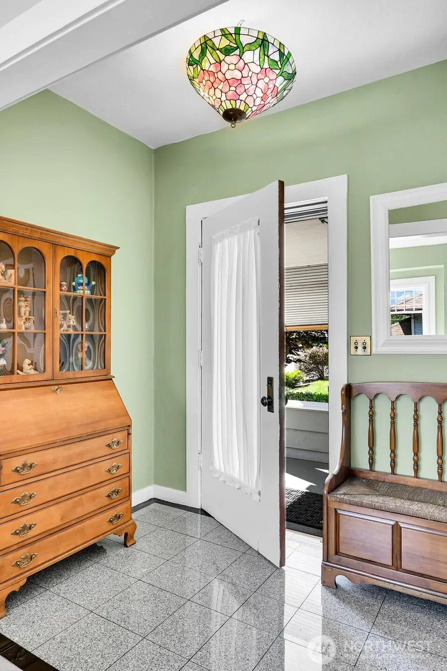 2719 Nob Hill Avenue N, Seattle, WA 98109 - #3