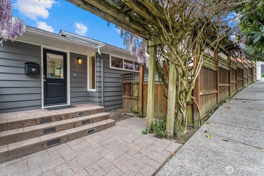 4565 E Laurel Drive Ne, Seattle, WA 98105 - #3
