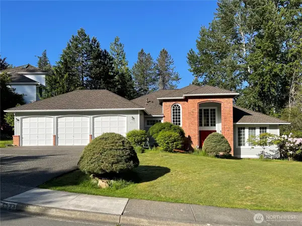 4533 242nd Avenue Se, Sammamish, WA 98029