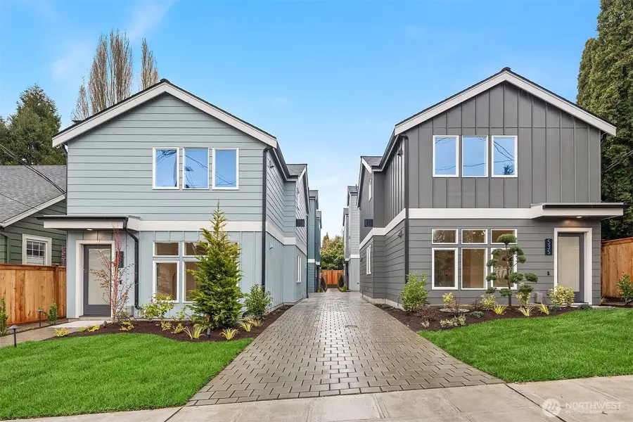 539 N 70th Street, Seattle, WA 98103 - #2
