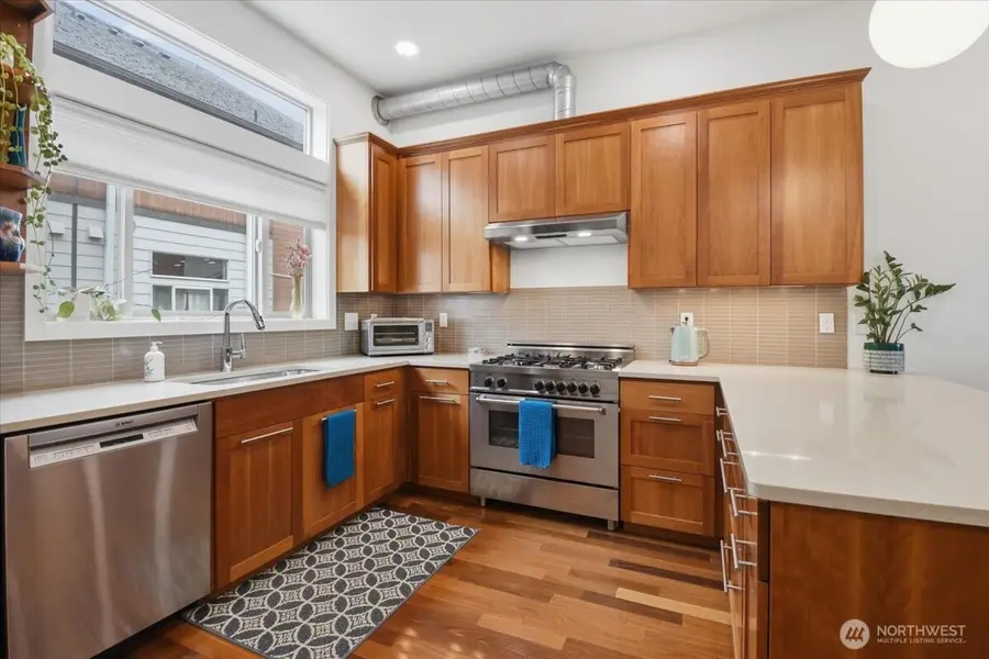 4418 Meridian Avenue N #B, Seattle, WA 98103 - #3