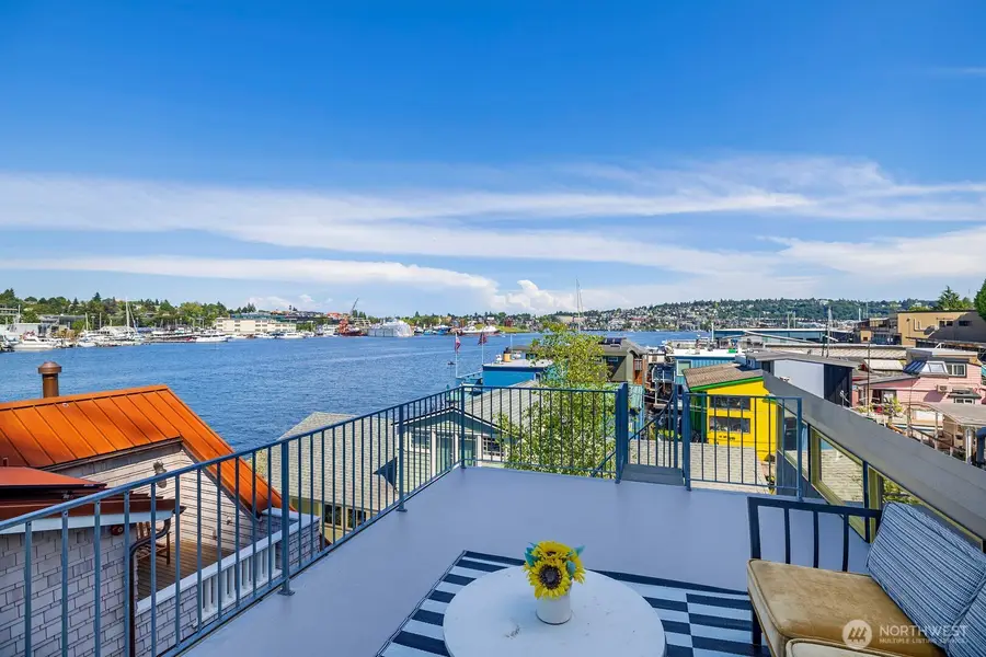 2770 Westlake Avenue N #6, Seattle, WA 98109 - #3