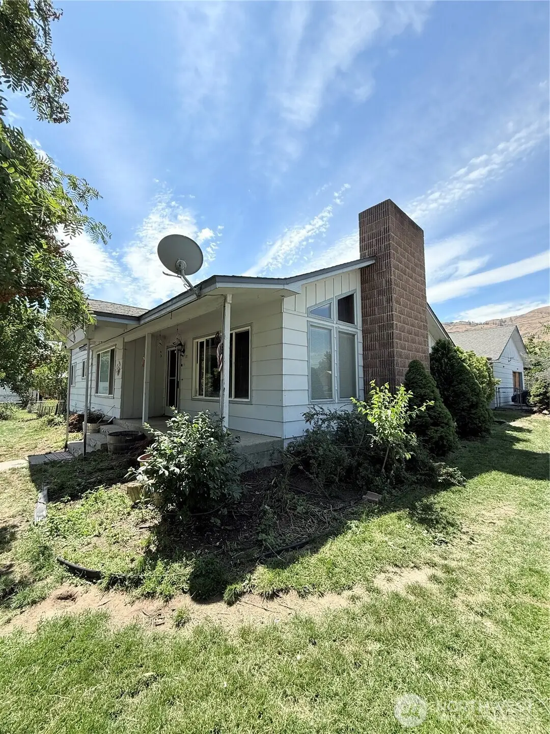 522 Golden Street, Oroville, WA 98844 - #1