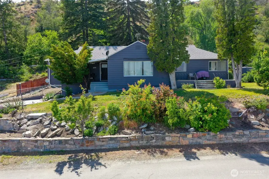 144 Montvu Drive, Omak, WA 98841 - #2